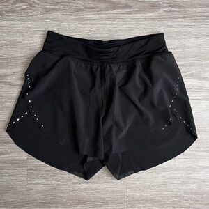 SOLD Lululemon Athletica Find Your Pace Short 3" *Lined
